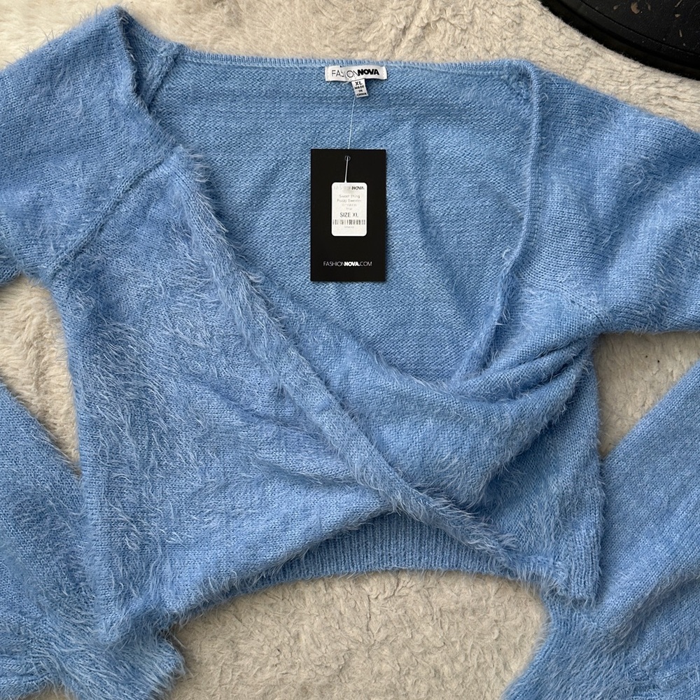 NWT angora feel sweater fashion nova sweet thing Asian xl fits m-l-xl US.
